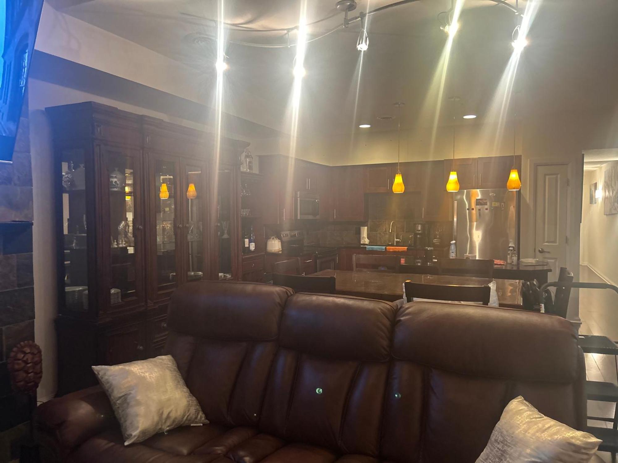 Bed And Breakfast In The Lake View Penthouse Cleveland Exterior foto